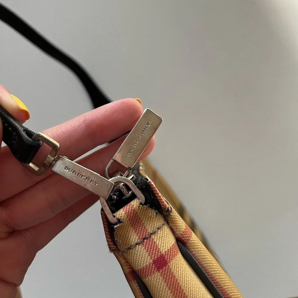 Vintage Burberry Nova Purse - Picture 2 of 4